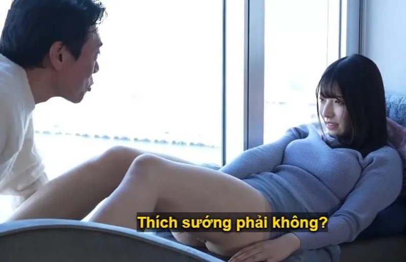 Buổi hẹn hò giữa ông bác và cô minh tinh non trẻ mới debut tại nhà nghỉ sang trọng